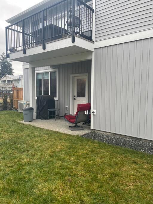 Adorable 1 Bedroom Suite- A Skip To Galloping Goose Victoria Exterior foto